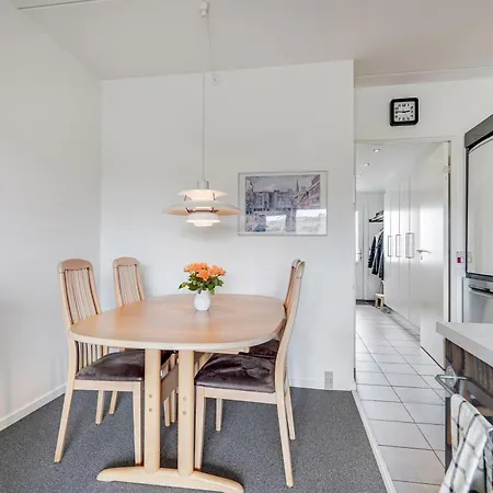 Paen Beliggende I Stuen Sj3118 Daire